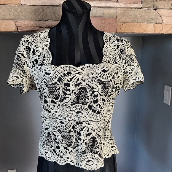 Kay Celine NYE Party Stretch Mesh Lace Top Floral Holiday Event Black Cream L - Picture 2 of 10